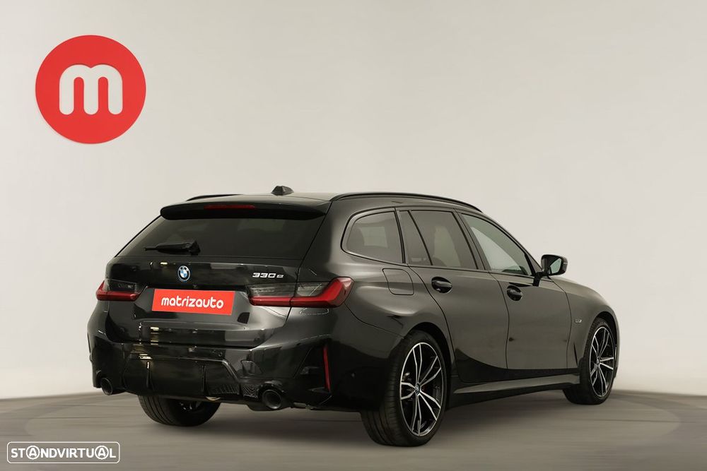BMW 330 e Touring Pack M Auto - 4