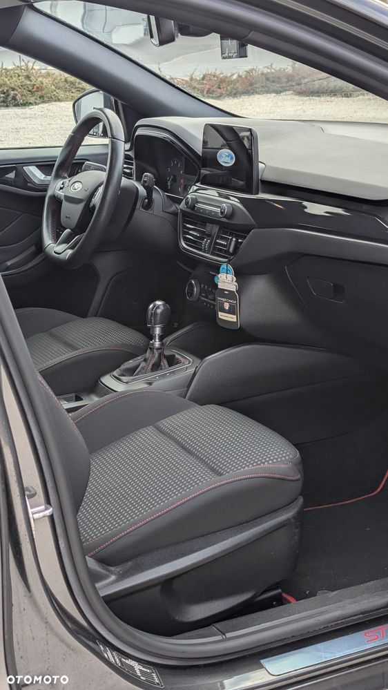 Ford Focus - 7