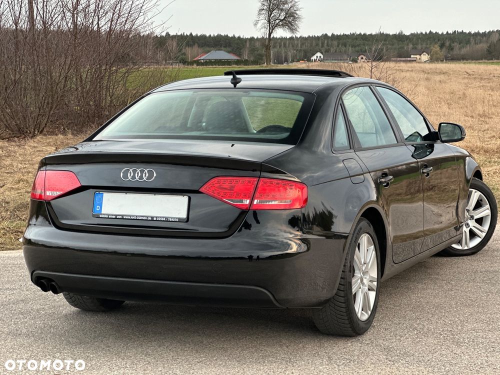 Audi A4 Limousine - 11