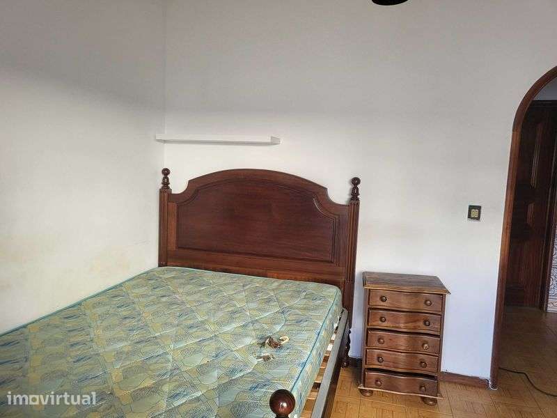 Praia da Barra, T1  mobilado com terraço 8 - Grande imagem: 4/7