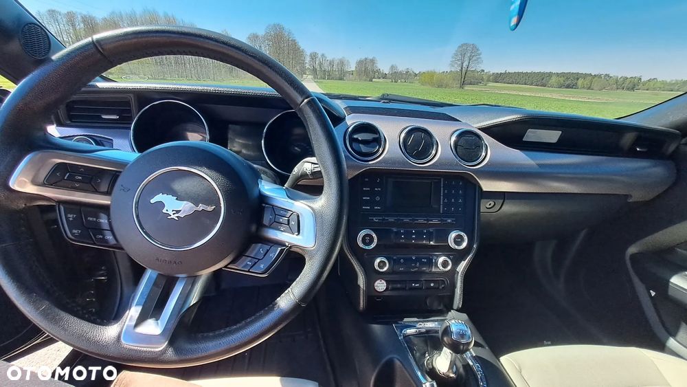 Ford Mustang 5.0 V8 GT - 3