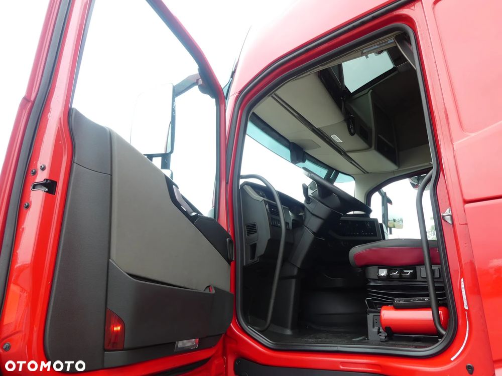 Volvo FH4 460 / EURO 6 / AUTOMAT / PEŁNY ADR / I -SHIFT / - 13