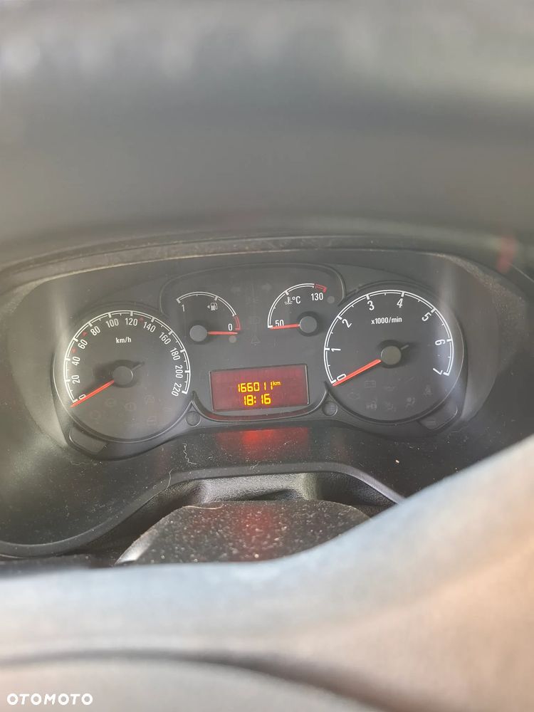 Opel Combo - 12