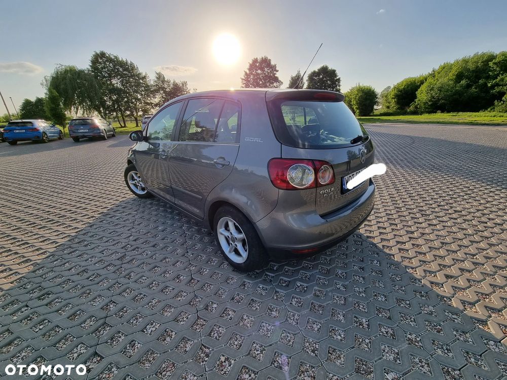 Volkswagen Golf - 4