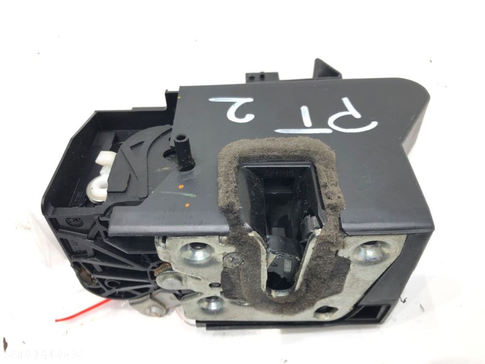 ZAMEK DRZWI PRAWY TYŁ  DACIA DUSTER (HM_) 2017 - 2022 1.5 dCi 115 (HMAD) 85 kW [116 KM] olej - 2