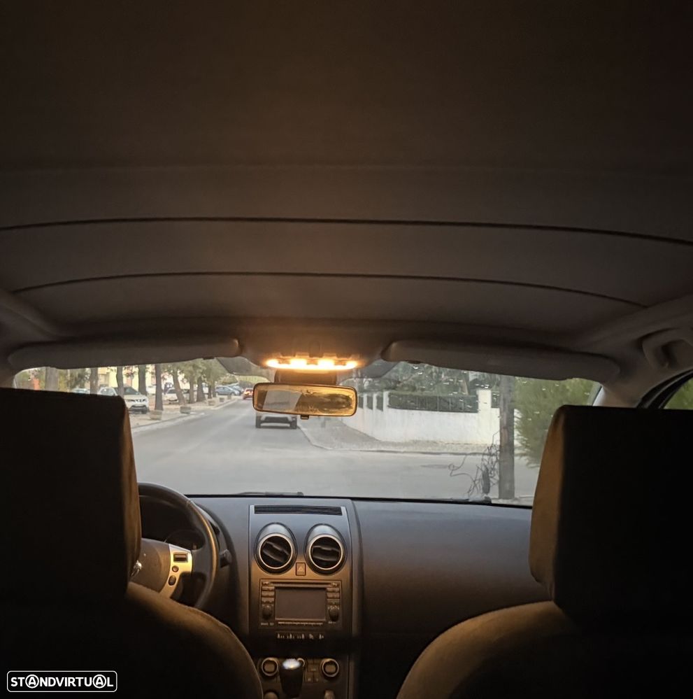 Nissan Qashqai 1.5 dCi Tekna Premium 17 - 30