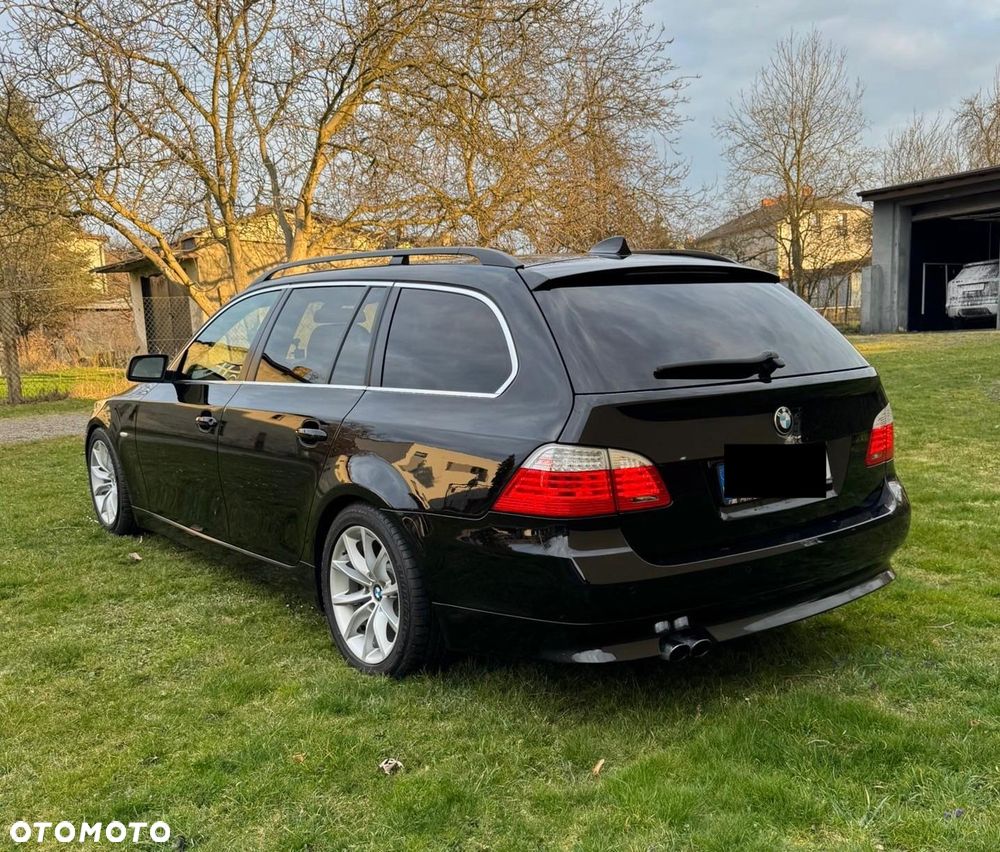BMW Seria 5 525i - 6