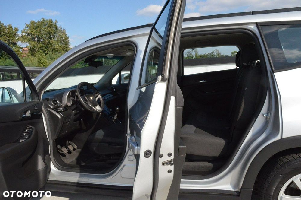 Chevrolet Orlando - 27