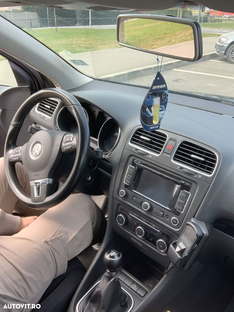 Volkswagen Golf 1.6 TDI DPF BlueMotion - 18