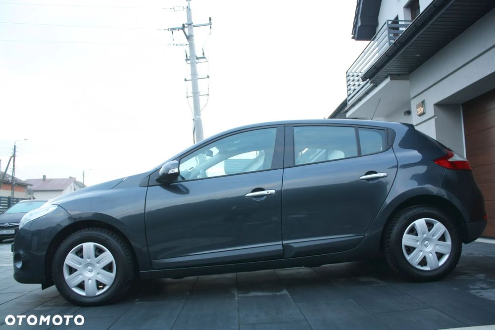 Renault Megane 1.6 16V Dynamique Euro5 - 10