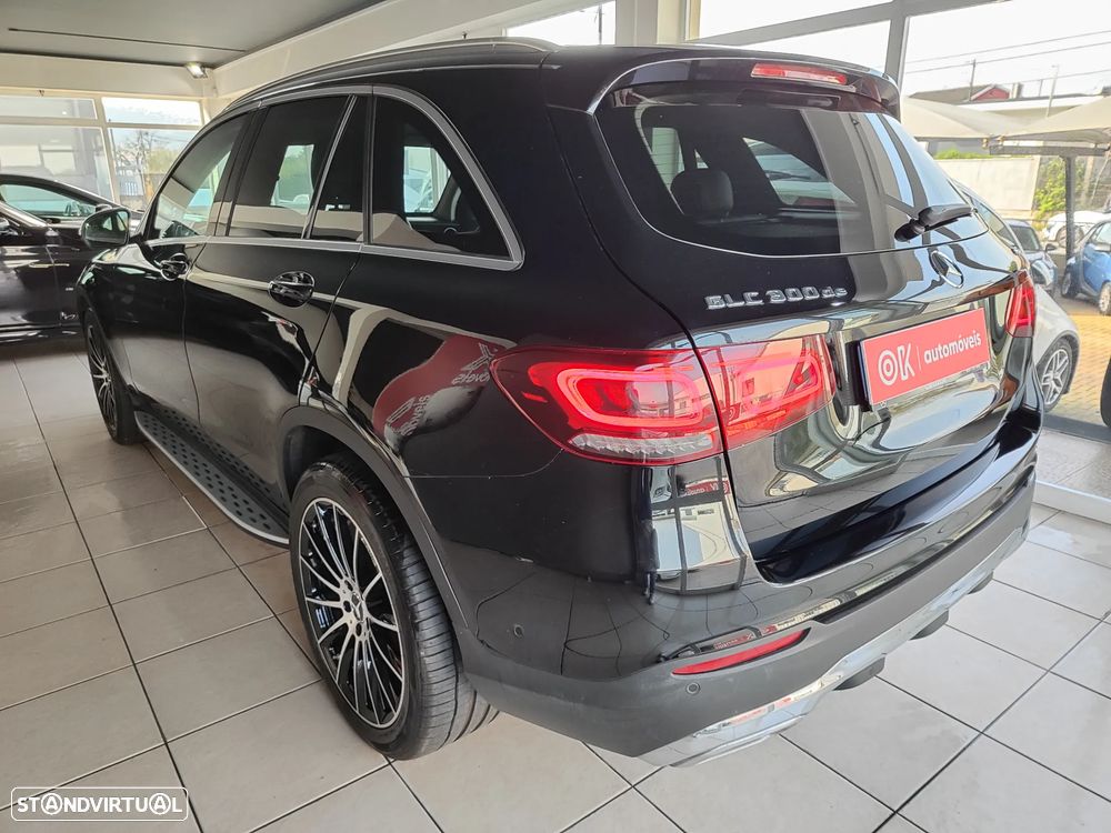 Mercedes-Benz GLC 300 ver-de-4matic-9g--tronic-edition-amg-line - 7