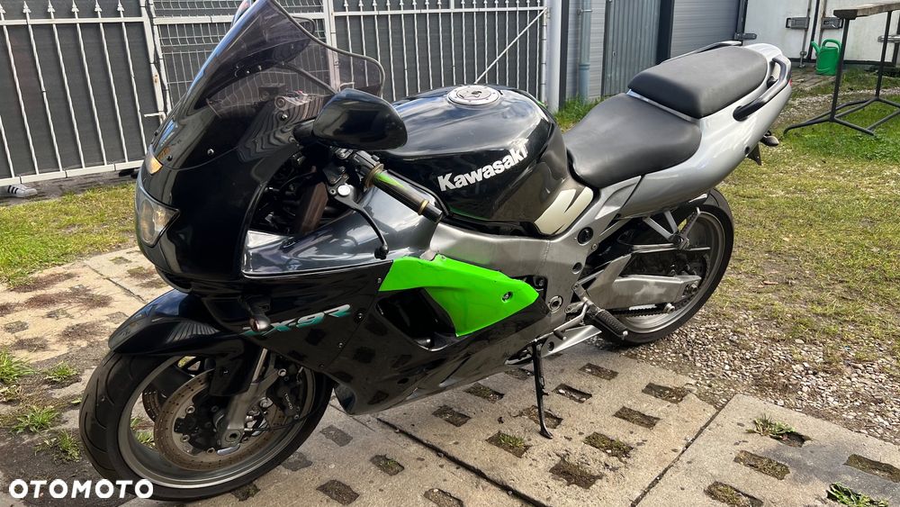 Kawasaki ZXR - 7