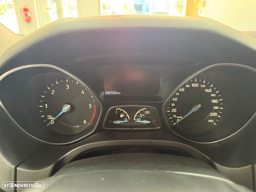 Ford Focus SW 1.5 EcoBlue S&S ACTIVE STYLE - 11