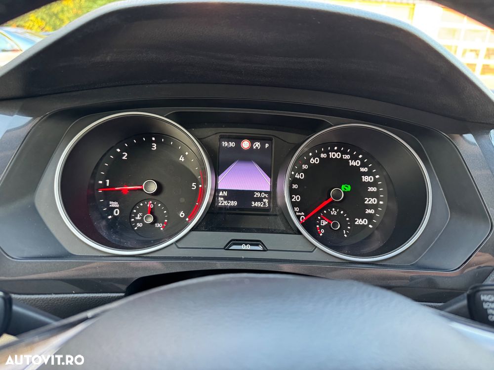 Volkswagen Tiguan Allspace 2.0 TDI DSG Elegance - 33