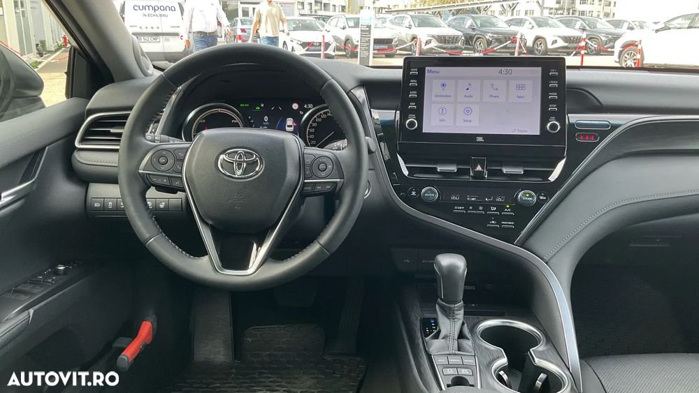 Toyota Camry 2.5 Exclusive - 34