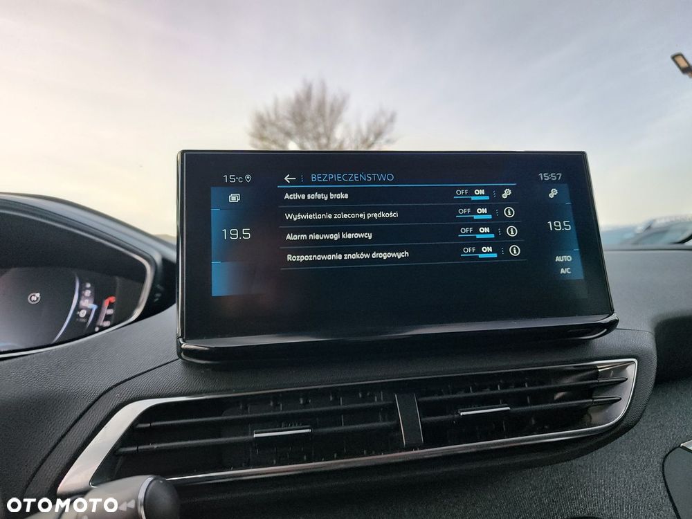 Peugeot 3008 1.2 PureTech Allure Pack S&S EAT8 - 20