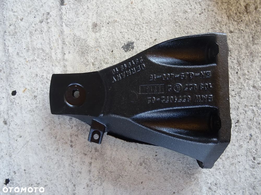 BMW E60 E61 XDRIVE ŁAPA SILNIKA MOCOWANIE WSPORNIK PRAWA LEWA 3,0D M57 - 2