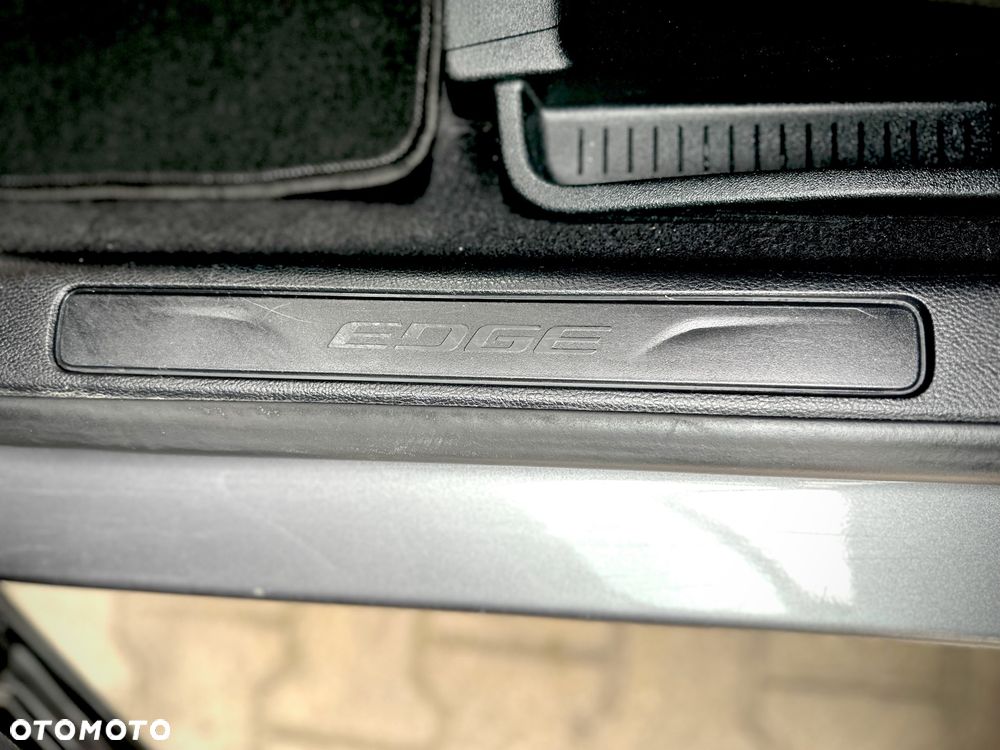 Ford Edge - 35