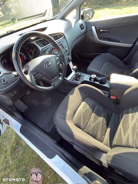 Kia Ceed - 16