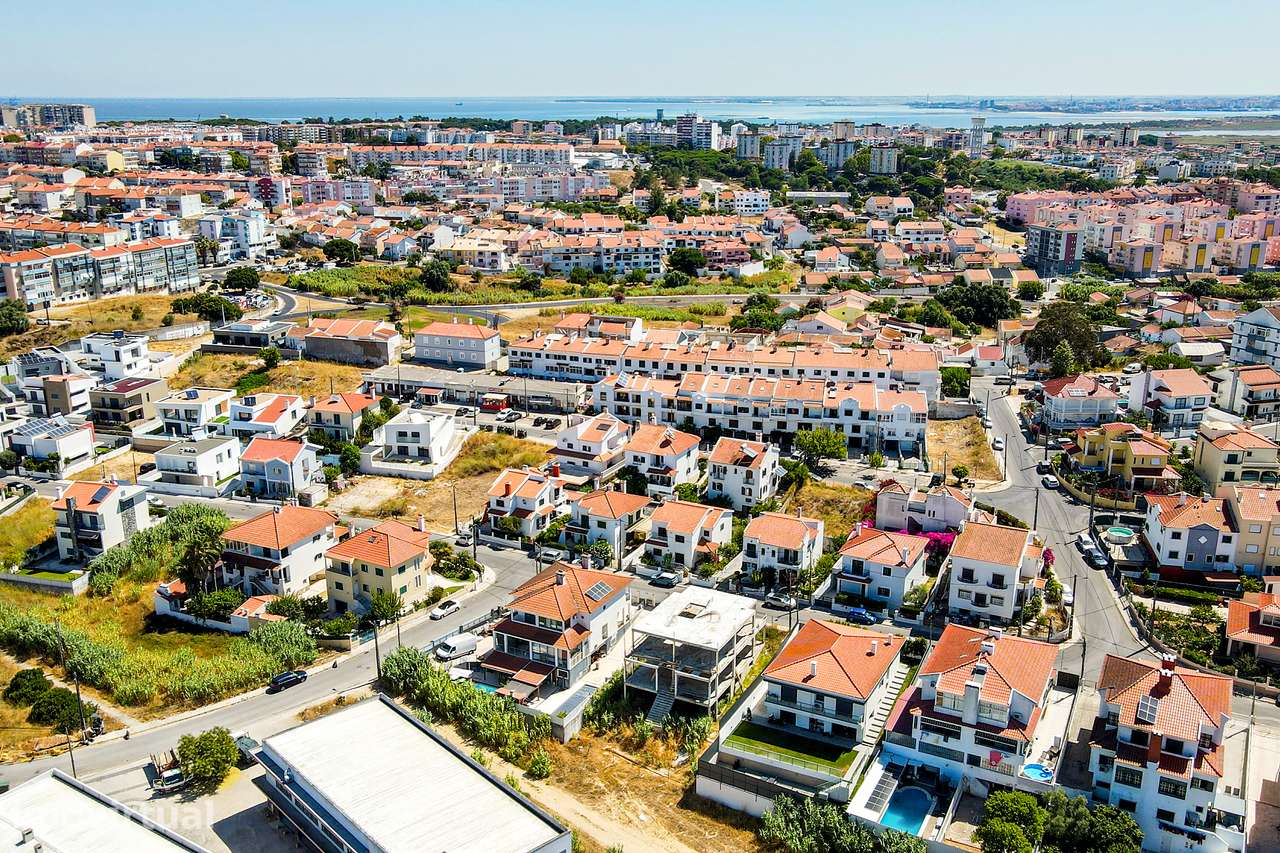 Moradias Geminadas, Almada - Grande imagem: 3/11