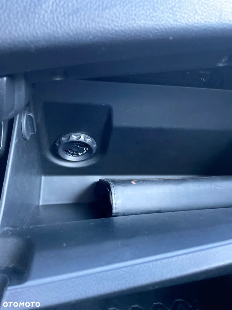 Kia Carens 1.6 GDI Business Line EU6 - 20