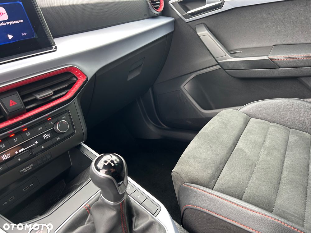 Seat Arona 1.0 TSI OPF FR Anniversary Edition - 22