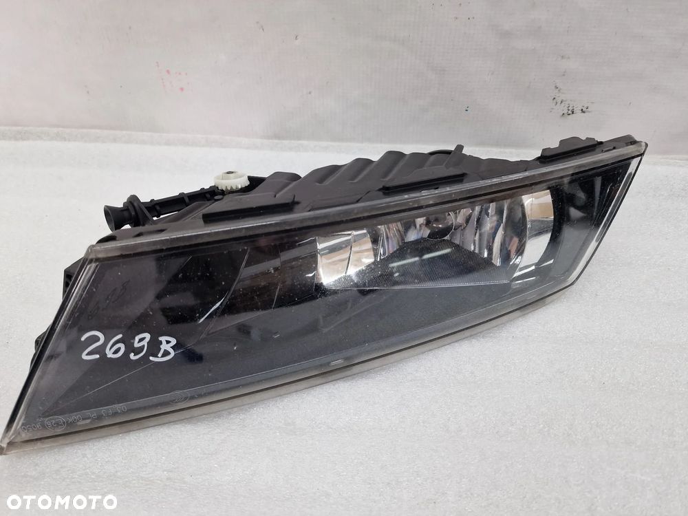 SKODA SUPERB 3 III 3V0 14- LEWY / PRAWY HALOGEN , NR 3V0941699A / 3V0941700A , NR AUKCJI H269 - 9