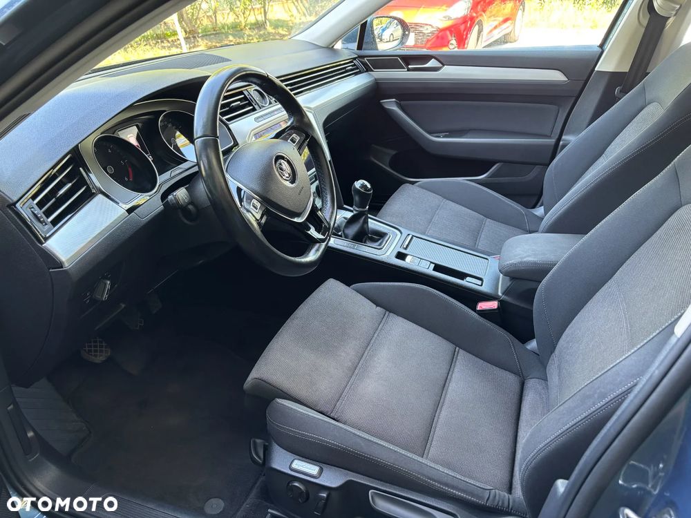 Volkswagen Passat 2.0 TDI BMT Comfortline - 13