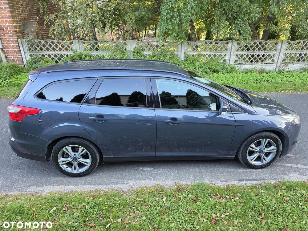 Ford Focus 1.0 EcoBoost Ambiente - 4