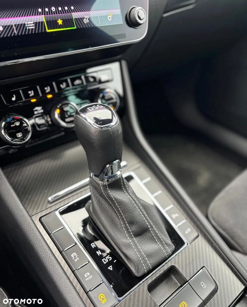 Skoda Superb 2.0 TSI Sportline DSG - 6