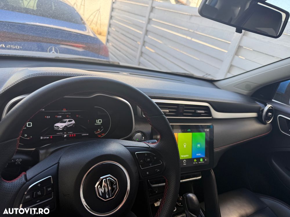 MG ZS - 21