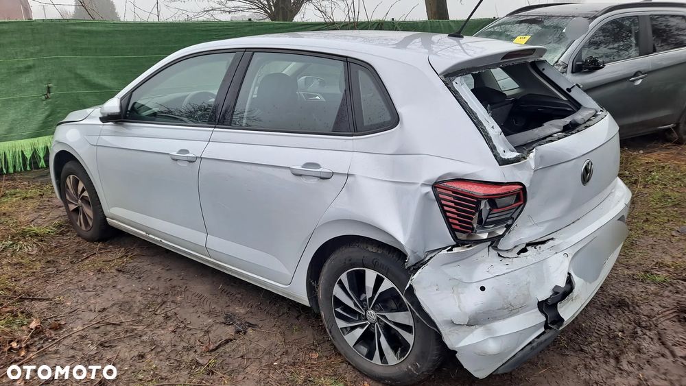 Volkswagen Polo - 2