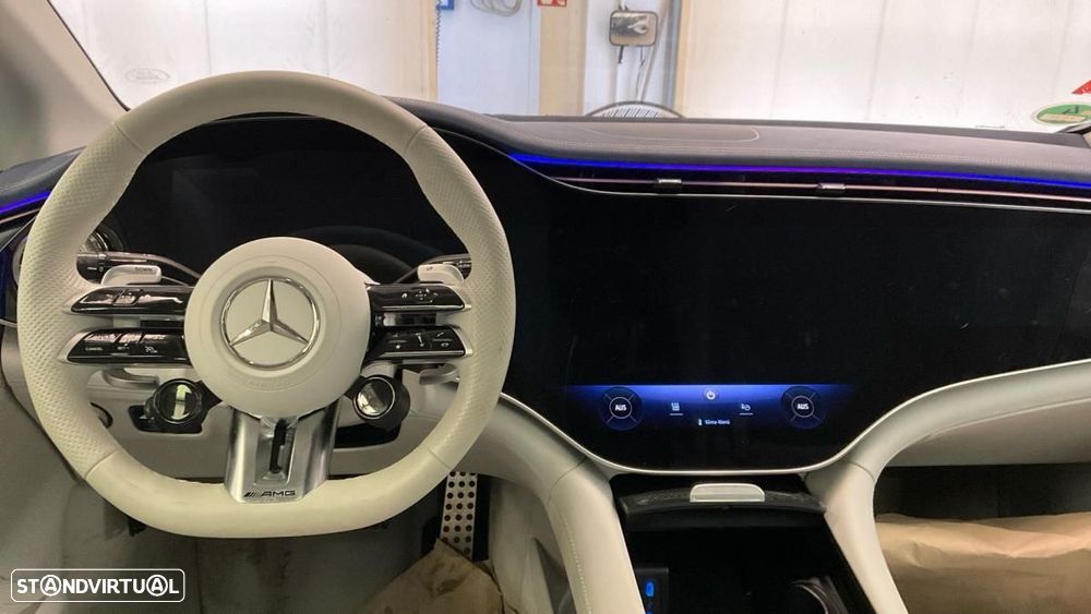 Mercedes-Benz EQE 43 AMG 4Matic - 3