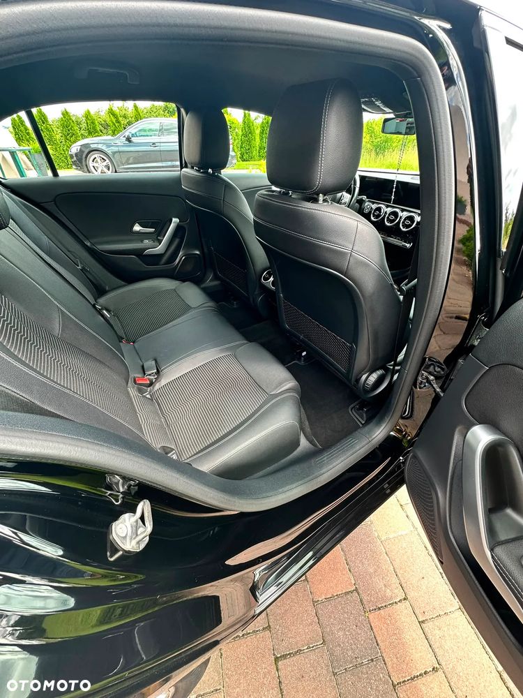 Mercedes-Benz Klasa A 200 7G-DCT - 14