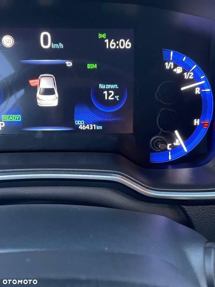 Toyota Corolla 1.8 Hybrid Executive - 12