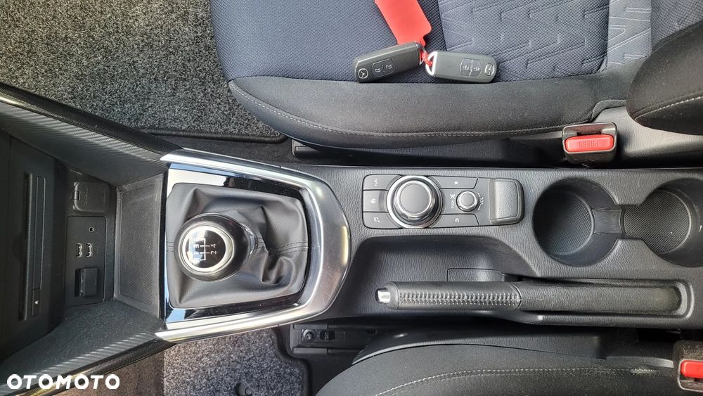Mazda 2 - 8