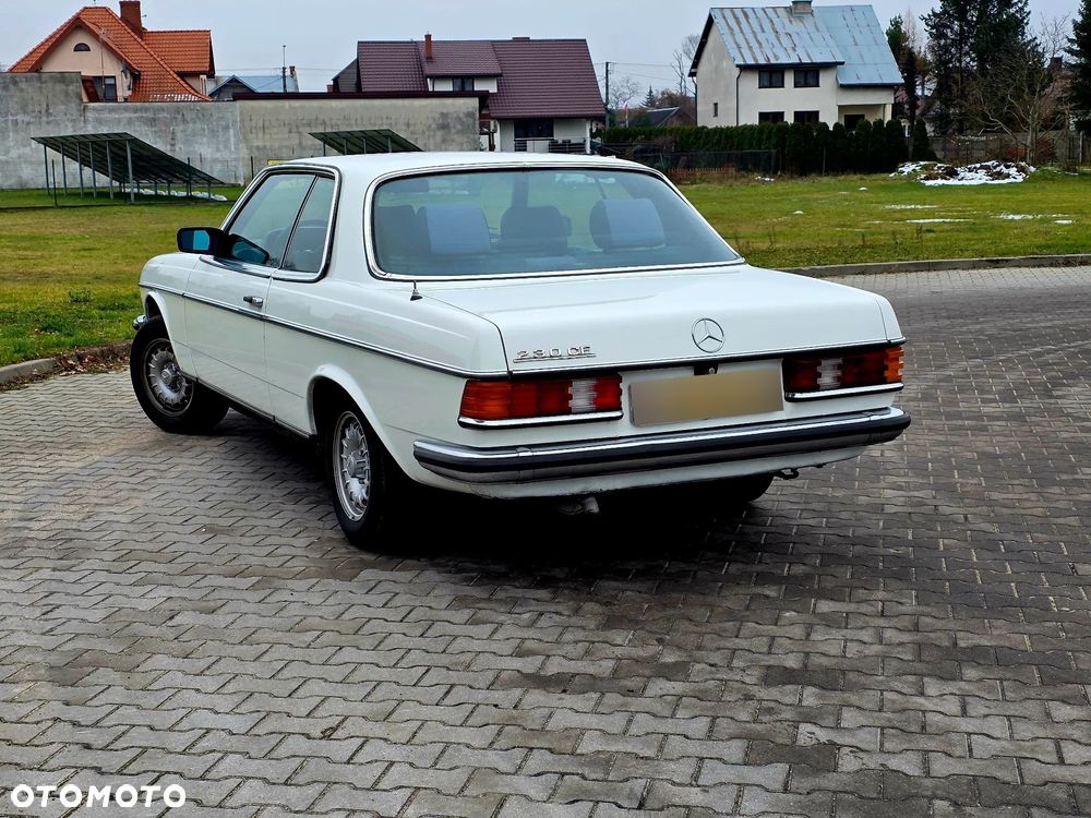 Mercedes-Benz W123 - 3