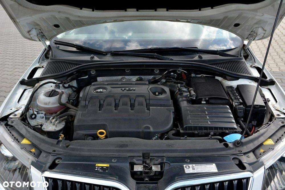 Skoda Octavia 2.0 TDI (Green tec) DSG Style - 35