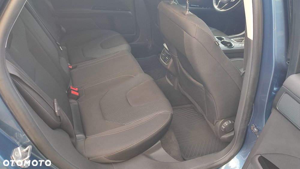 Ford Mondeo - 22