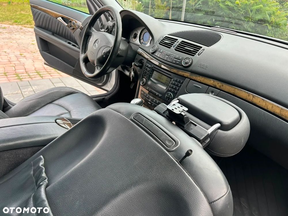 Mercedes-Benz Klasa E 320 CDI Avantgarde - 34