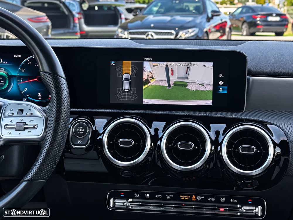 Mercedes-Benz A 180 AMG Line - 14
