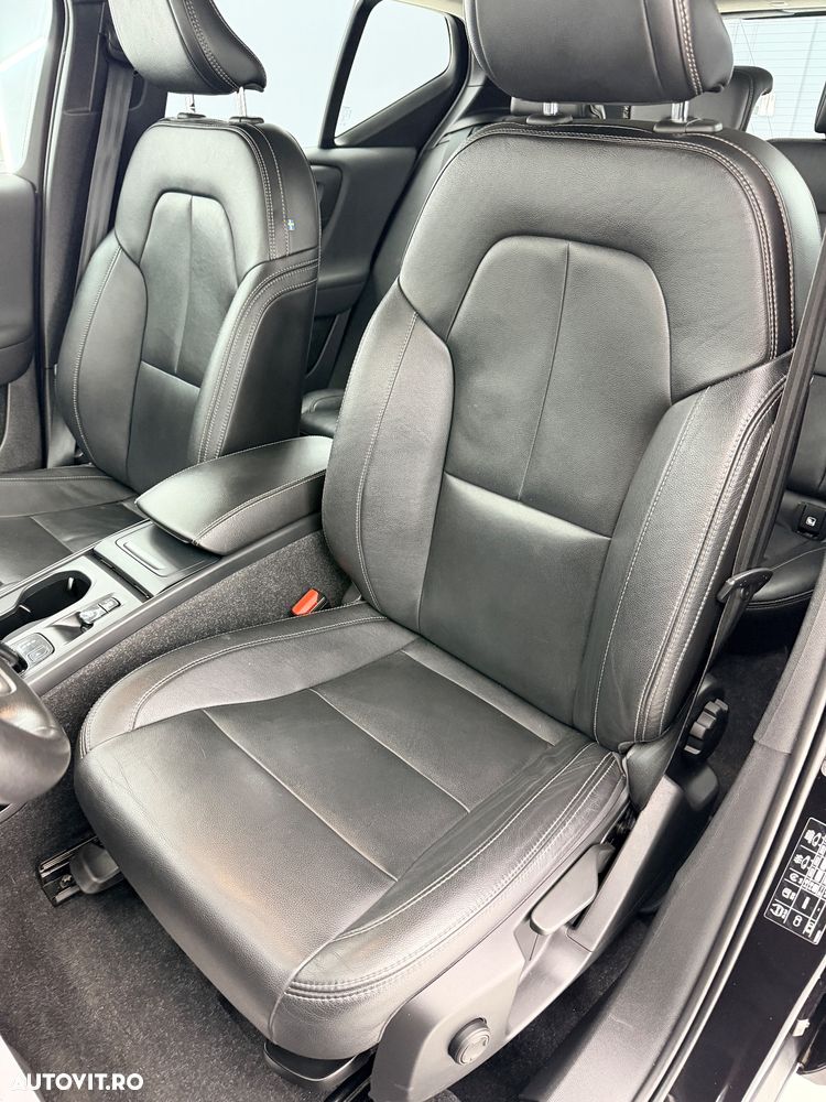 Volvo XC 40 D3 Geartronic Momentum Pro - 12