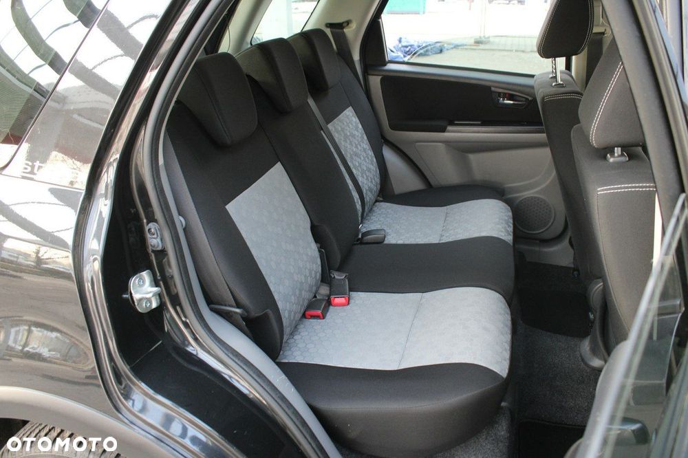 Suzuki SX4 Classic 1.6 VVT 4x4 Style - 12