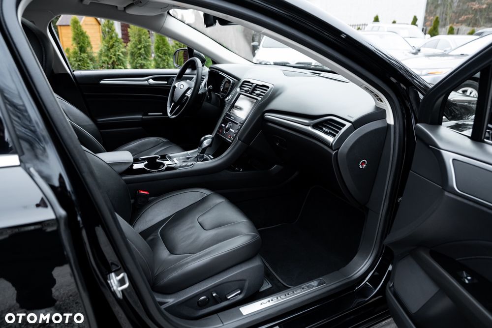 Ford Mondeo 2.0 EcoBoost ST-Line - 23