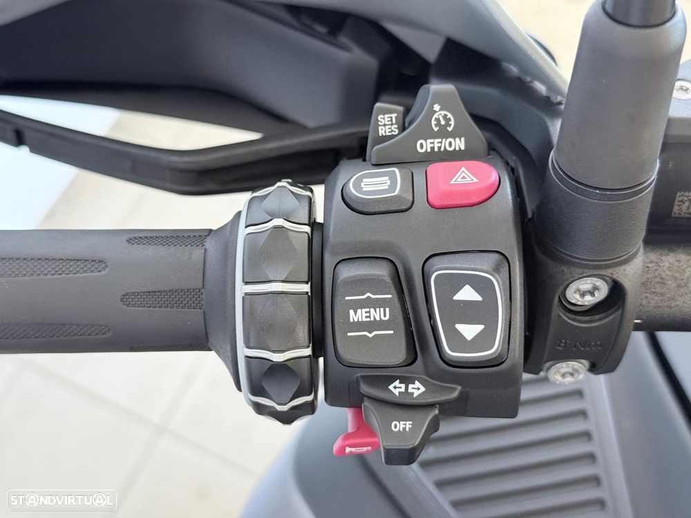 BMW R 1300 GS Adventure TRIPLE BLACK - 8