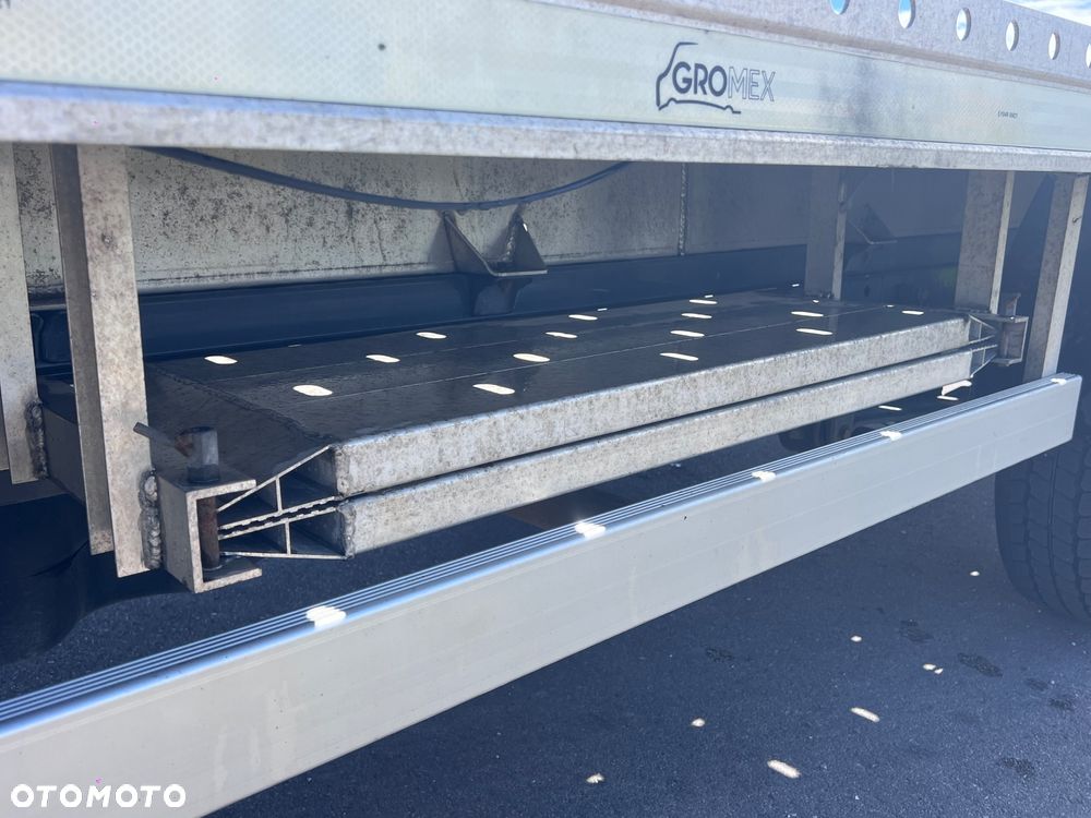 Mercedes-Benz SPRINTER - 11