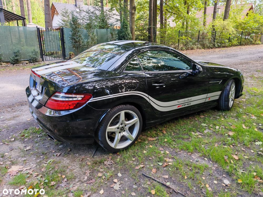 Mercedes-Benz SLK 200 (BlueEFFICIENCY) 7G-TRONIC - 9