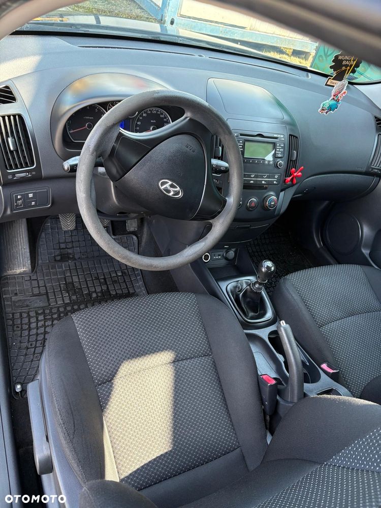 Hyundai i30 1.4 Base - 10