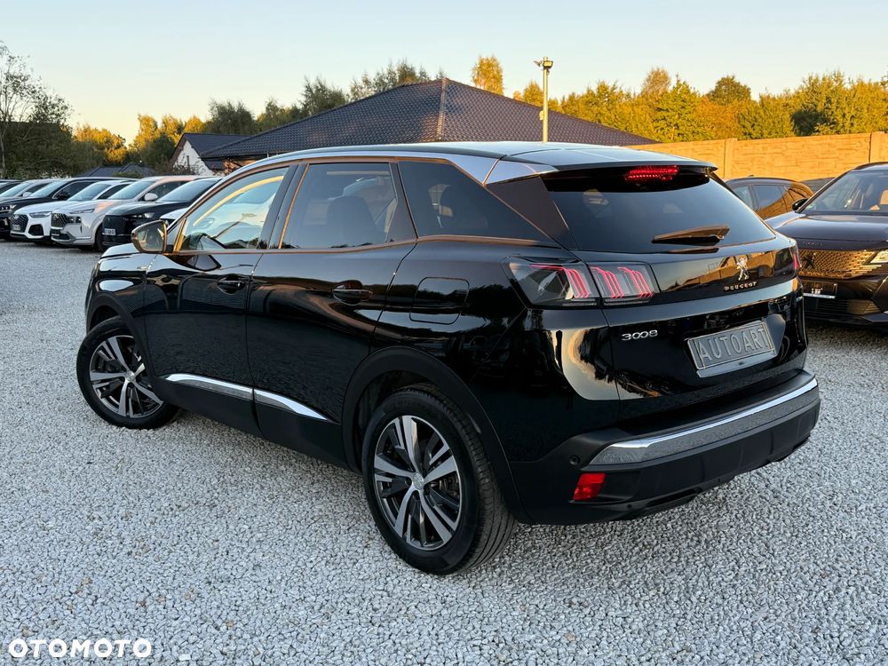 Peugeot 3008 1.6 PureTech Hybrid PHEV Allure Pack S&S EAT8 - 9