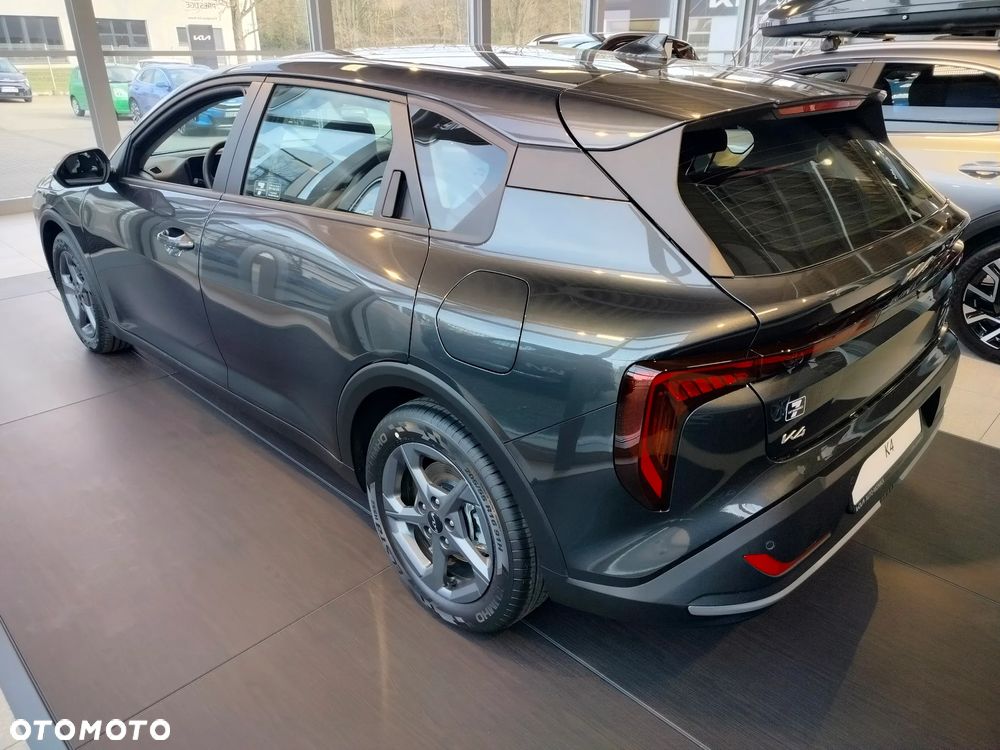 Kia K4 - 4